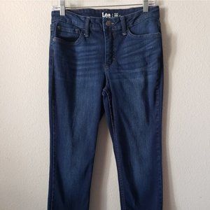 Lee straight leg‎ Jeans size 8 mid rise dark wash